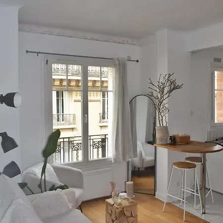 Louis' Haven Parigi